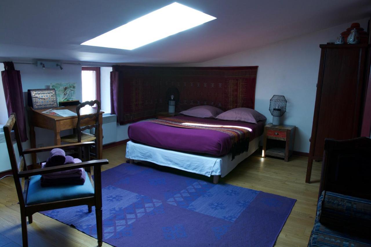 Chambres D'Hotes Le Petit Siam : Le Calme En Centre Ville Clermont-Ferrand Exteriör bild