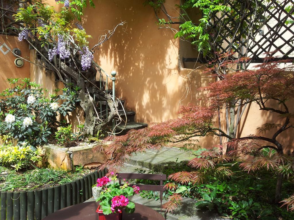 Chambres D'Hotes Le Petit Siam : Le Calme En Centre Ville Clermont-Ferrand Exteriör bild